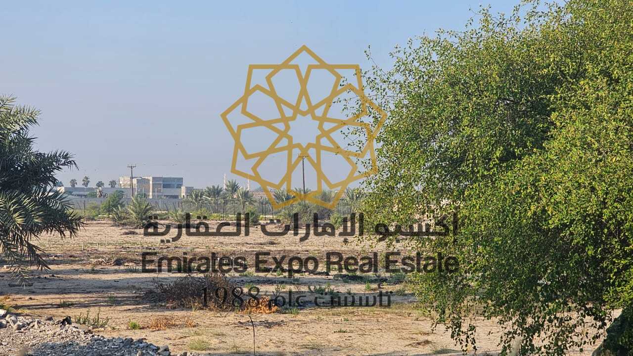 للبيع مزرعه بموقع مميز جدا في الباهيه على الشارع الرئيسي